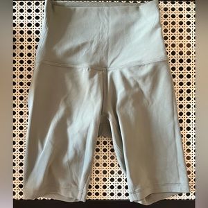 Lululemon Align Shorts 8’ Inseam Light Pale Green Color EUC Size 0 High Rise